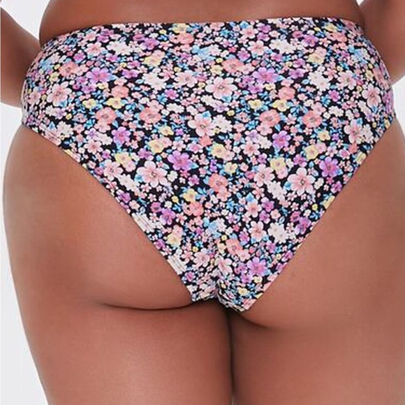 Forever 21 floral high wasted two piece - Picture 9 of 10